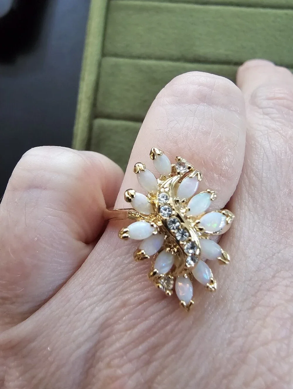 Vintage Gold Plated Ring Size 8